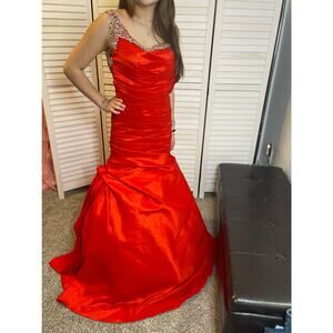 Mac Duggal One Shoulder Beaded Mermaid Red Ballgown Size 4